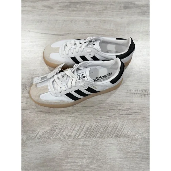 adidas Samba Women's Sneakers White Black Gum Sole - Picture 2 of 12